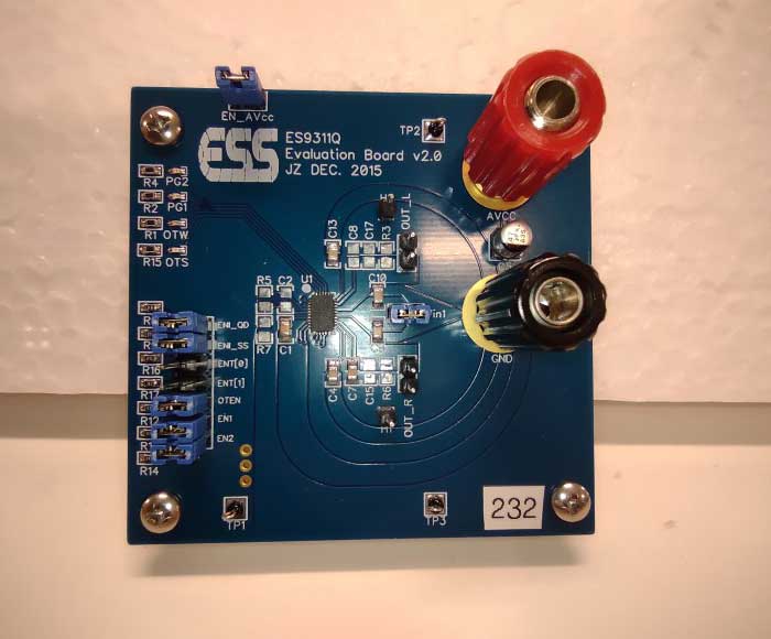 ES9311Q Dual Low-Noise Regulator Eval Board