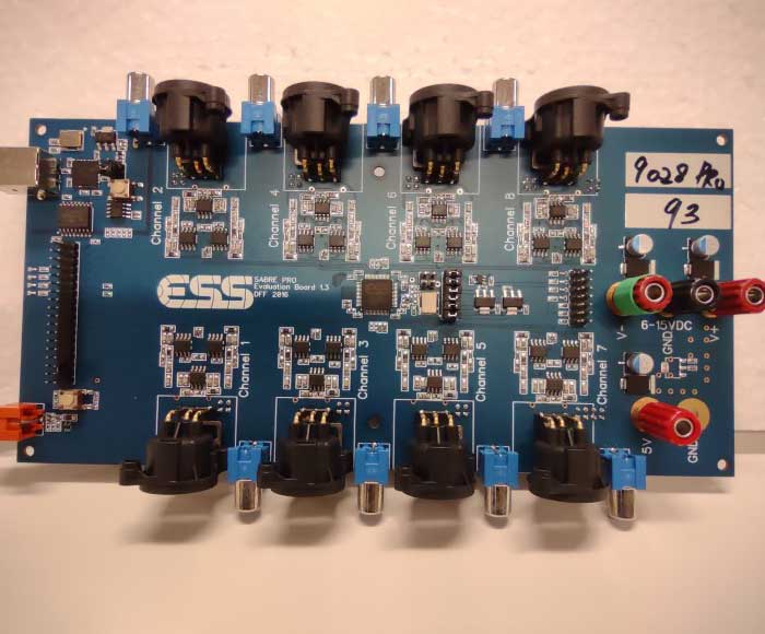 Sabre ES9028PRO + ES9311Q 8-Channel XLR/RCA Evaluation Board